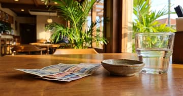 A traveler’s guide to the nuances of tipping in Indonesia